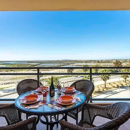 Waterfront: Amazing View Of Ocean And Salinas With Flamingos *
